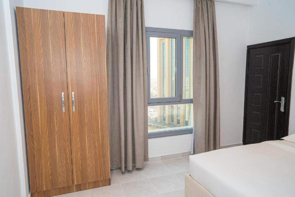 Atlantis International Hotel Apartments Kuwait City Exterior photo